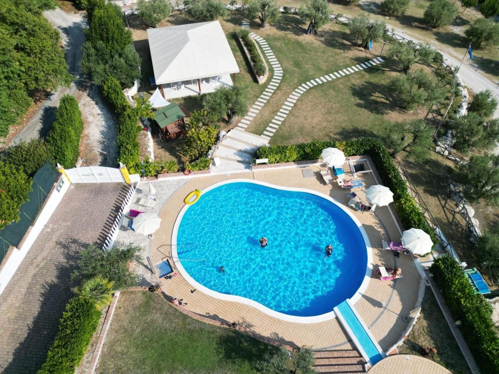 Hotel Le Cave سيرولو المظهر الخارجي الصورة