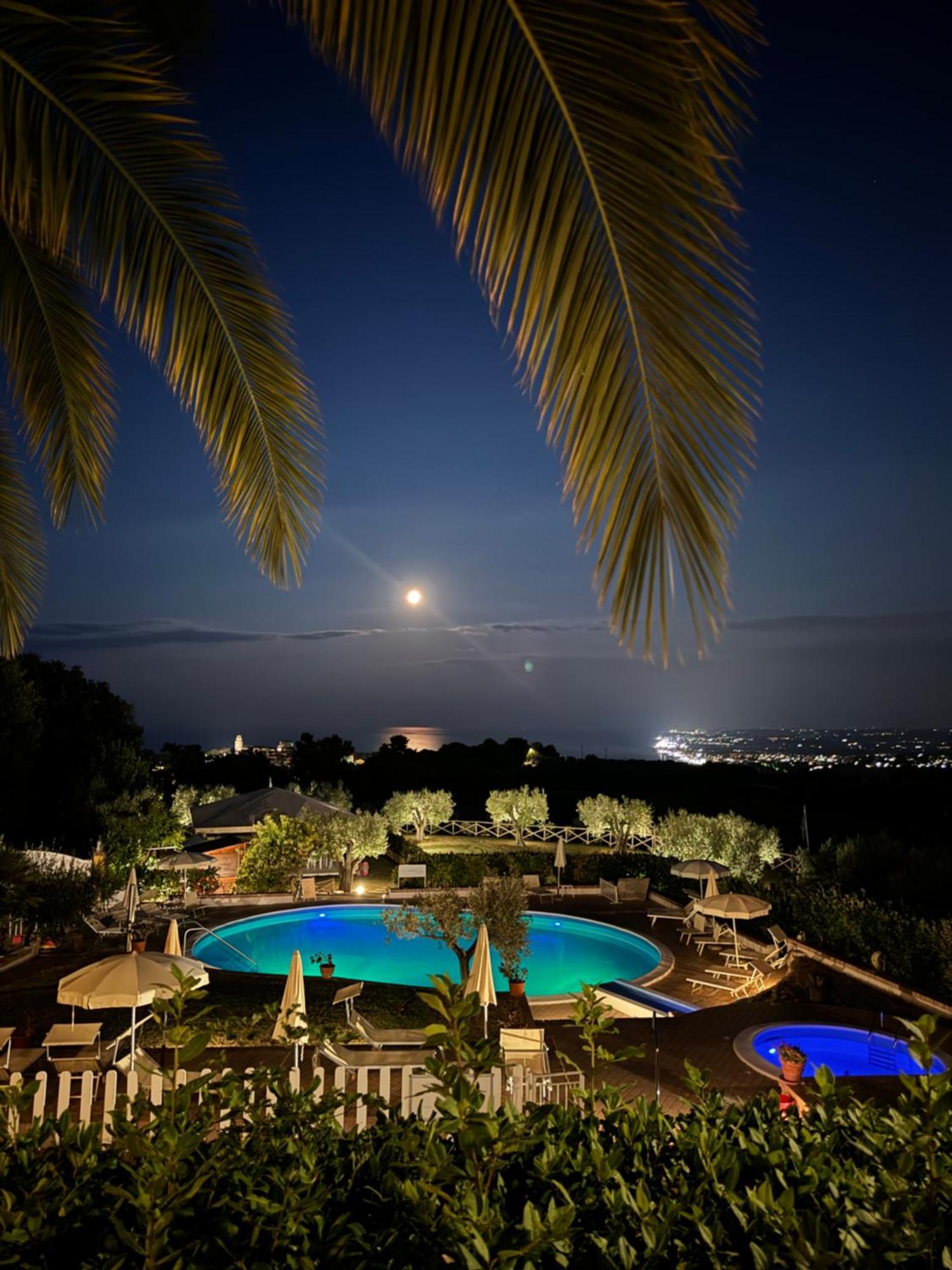 Hotel Le Cave سيرولو المظهر الخارجي الصورة