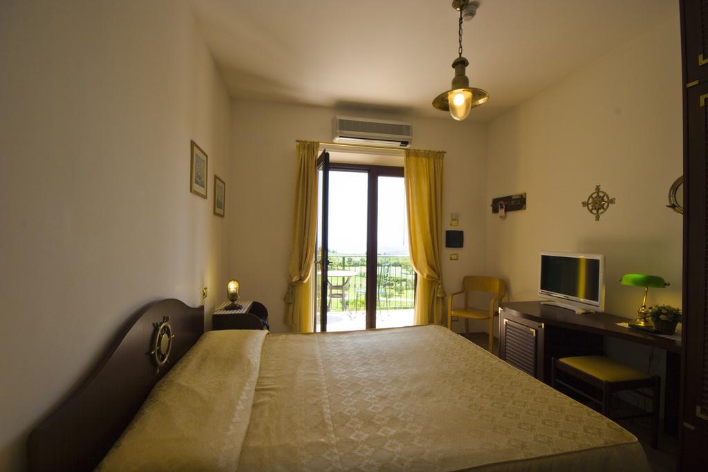 Hotel Le Cave سيرولو المظهر الخارجي الصورة